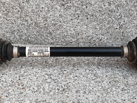 ФОТО Полуось Піввісь передня ліва Механіка для Peugeot 3008 Киев