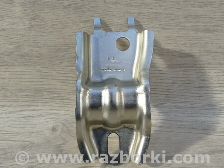 ФОТО Скоба кронштейн кріплення напрявляюча переднього стабілізатора ліва для Peugeot 3008 Киев