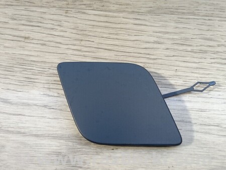 ФОТО Заглушка бампера буксировочного крюка передняя для BMW 1-Series (все года выпуска) Киев