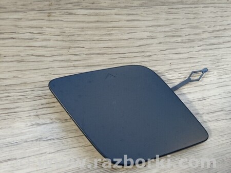 ФОТО Заглушка бампера буксировочного крюка передняя для BMW 1-Series (все года выпуска) Киев