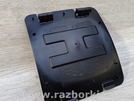 ФОТО Заглушка Подкрылка переднего левая правая для BMW 1-Series (все года выпуска) Киев