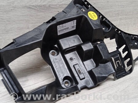 ФОТО Кронштейн бампера заднего левий для BMW 1-Series (все года выпуска) Киев