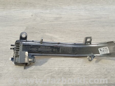 ФОТО Повторитель поворота дзеркало правий для BMW 1-Series (все года выпуска) Киев