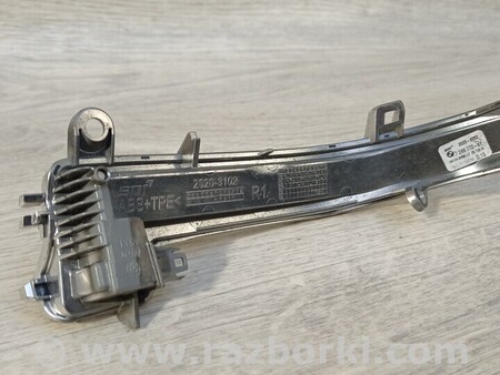 ФОТО Повторитель поворота дзеркало правий для BMW 1-Series (все года выпуска) Киев