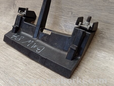 ФОТО Кронштейн кріплення направляюча фари передньої лівої для BMW 2-Series (все года выпуска) Киев