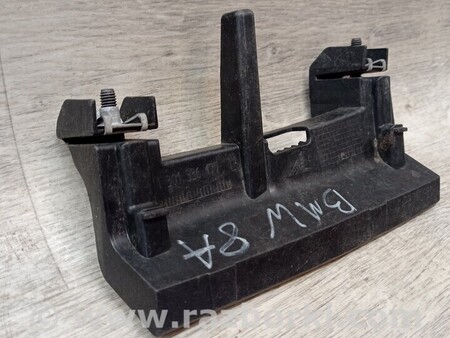 ФОТО Кронштейн кріплення направляюча фари передньої лівої для BMW 2-Series (все года выпуска) Киев