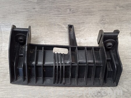 ФОТО Кронштейн кріплення направляюча фари передньої лівої для BMW 2-Series (все года выпуска) Киев