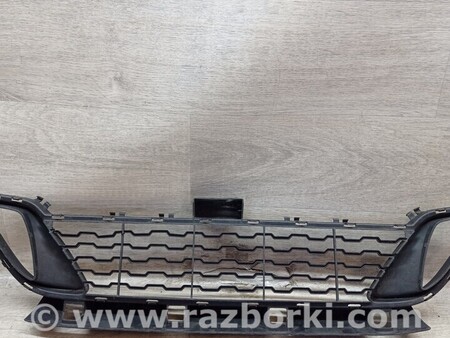 ФОТО Решетка радиатора бампера переднего центральная нижняя для BMW 2-Series (все года выпуска) Киев