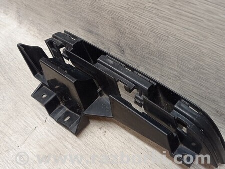 ФОТО Кронштейн кріплення направляюча заднього бампера права компакт для BMW 3-Series (все года выпуска) Киев