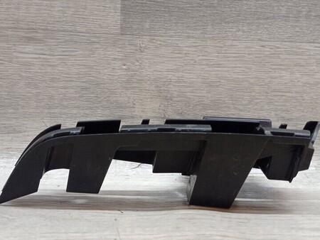 ФОТО Кронштейн кріплення направляюча заднього бампера права компакт для BMW 3-Series (все года выпуска) Киев