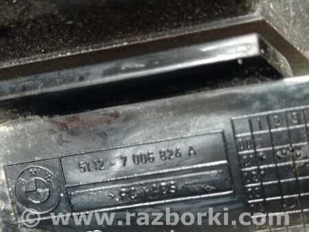 ФОТО Кронштейн кріплення направляюча заднього бампера права компакт для BMW 3-Series (все года выпуска) Киев