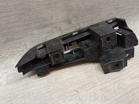 ФОТО Кронштейн кріплення направляюча заднього бампера права компакт для BMW 3-Series (все года выпуска) Киев