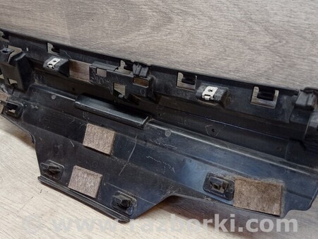 ФОТО Кронштейн кріплення направляюча заднього бампера центральний для BMW 3-Series (все года выпуска) Киев