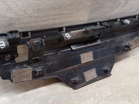 ФОТО Кронштейн кріплення направляюча заднього бампера центральний для BMW 3-Series (все года выпуска) Киев