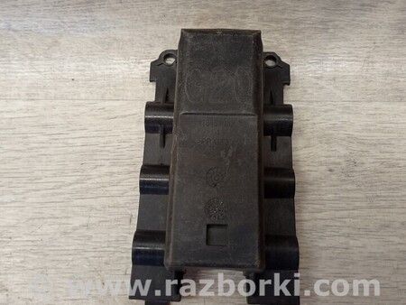 ФОТО Накладка кришка моторчика жалюзі для BMW 3-Series (все года выпуска) Киев