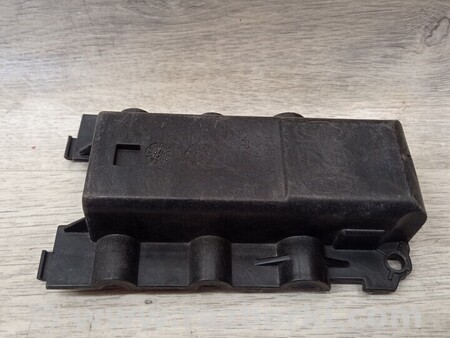 ФОТО Накладка кришка моторчика жалюзі для BMW 3-Series (все года выпуска) Киев