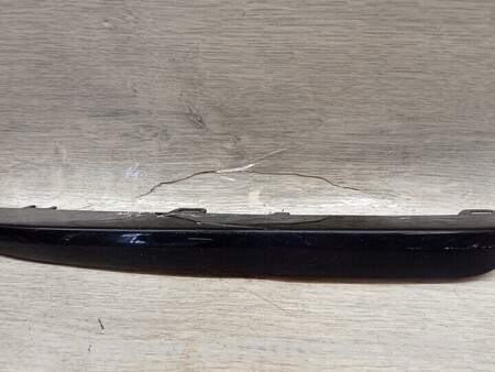 ФОТО Накладка решітки переднього бампера права для BMW 3-Series (все года выпуска) Киев