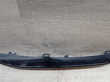 ФОТО Накладка решітки переднього бампера права для BMW 3-Series (все года выпуска) Киев