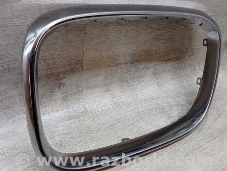 ФОТО Накладка хром рамка решітки радіатора ліва для BMW 3-Series (все года выпуска) Киев