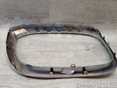 ФОТО Накладка хром рамка решітки радіатора ліва для BMW 3-Series (все года выпуска) Киев