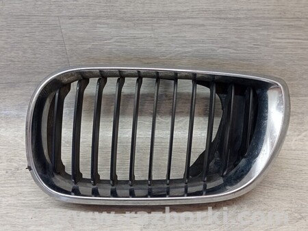 ФОТО Ноздря решітка радіатора ліва для BMW 3-Series (все года выпуска) Киев