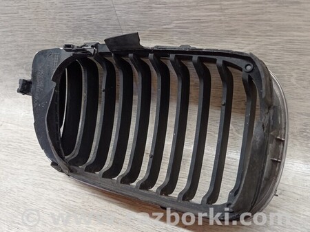 ФОТО Ноздря решітка радіатора ліва для BMW 3-Series (все года выпуска) Киев