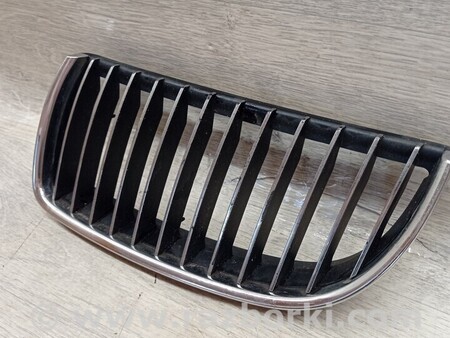 ФОТО Ноздря решітка радіатора ліва дорестайл для BMW 3-Series (все года выпуска) Киев