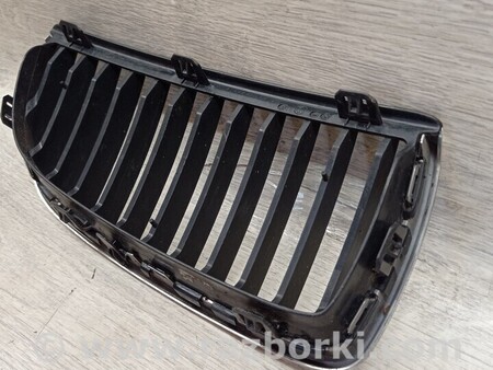 ФОТО Ноздря решітка радіатора ліва дорестайл для BMW 3-Series (все года выпуска) Киев