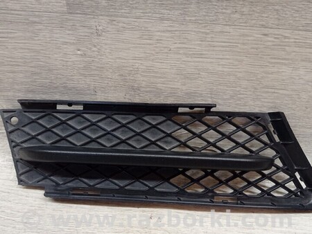 ФОТО Решітка заглушка переднього бампера права Тайвань для BMW 3-Series (все года выпуска) Киев