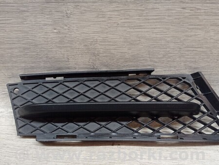 ФОТО Решітка заглушка переднього бампера права Тайвань для BMW 3-Series (все года выпуска) Киев