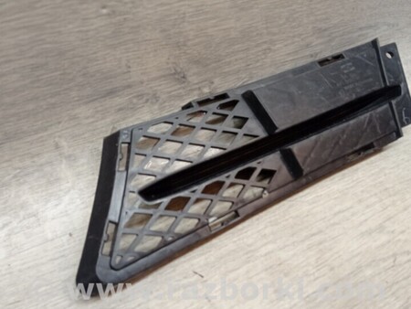 ФОТО Решітка заглушка переднього бампера права Тайвань для BMW 3-Series (все года выпуска) Киев