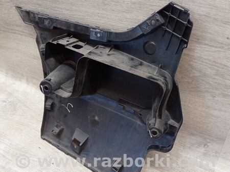 ФОТО Кронштейн кріплення направляюча заднього бампера правий для BMW 5-Series (все года выпуска) Киев