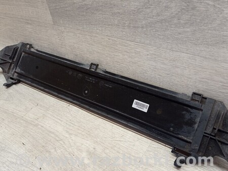 ФОТО Кронштейн кріплення направляюча панелі радіатора для BMW 5-Series (все года выпуска) Киев