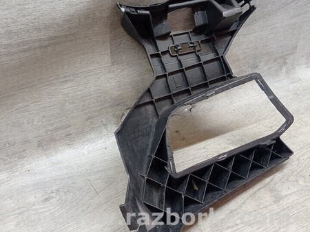 ФОТО Кронштейн кріплення туманки ПТФ переднього бампера лівий для BMW 5-Series (все года выпуска) Киев