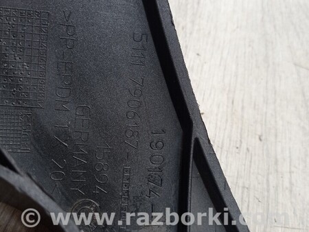 ФОТО Кронштейн кріплення туманки ПТФ переднього бампера лівий для BMW 5-Series (все года выпуска) Киев