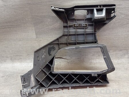 ФОТО Кронштейн кріплення туманки ПТФ переднього бампера лівий для BMW 5-Series (все года выпуска) Киев