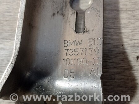 ФОТО Кронштейн усилителя переднего бампера левая для BMW 5-Series (все года выпуска) Киев