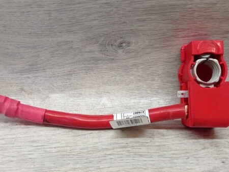 ФОТО Маса клема акумулятора АКБ плюсова для BMW 5-Series (все года выпуска) Киев