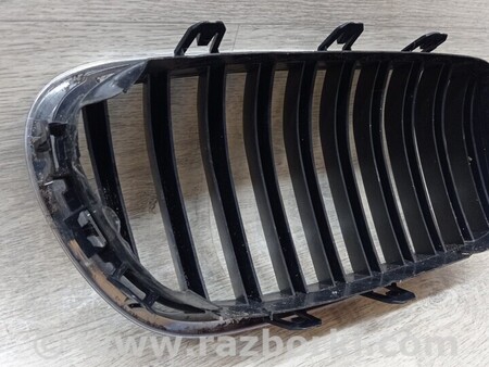 ФОТО Ноздря решітка радіатора ліва для BMW 5-Series (все года выпуска) Киев