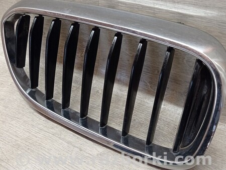 ФОТО Ноздря решітка радіатора права для BMW 5-Series (все года выпуска) Киев