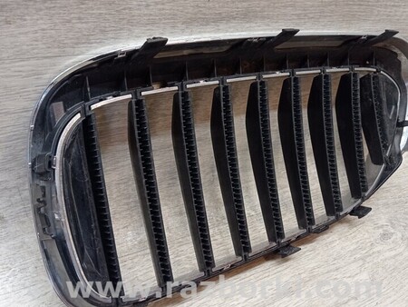 ФОТО Ноздря решітка радіатора права для BMW 5-Series (все года выпуска) Киев