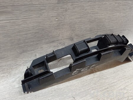 ФОТО Кронштейн кріплення направляюча заднього бампера правий для BMW 7-Series (все года выпуска) Киев