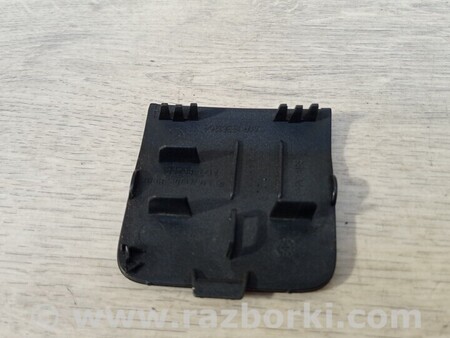 ФОТО Заглушка бампера буксировочного крюка задняя для Mercedes-Benz A-klasse Киев