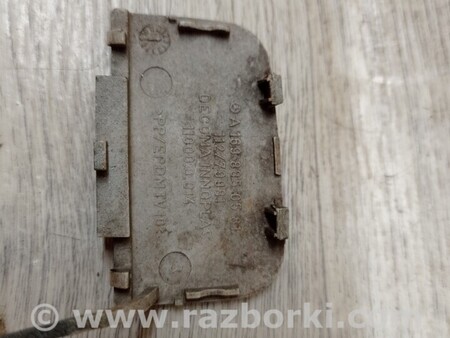 ФОТО Заглушка бампера буксировочного крюка передняя для Mercedes-Benz A-klasse Киев