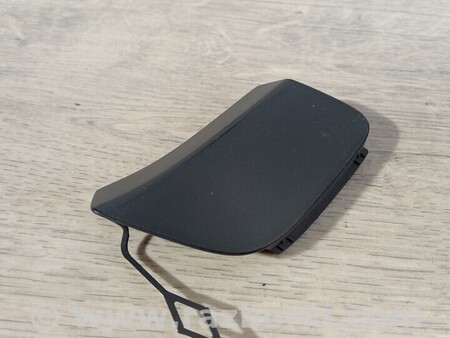 ФОТО Заглушка бампера буксировочного крюка передняя для Mercedes-Benz A-klasse Киев