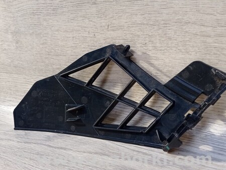 ФОТО Кронштейн бампера переднего левый для Mercedes-Benz A-klasse Киев