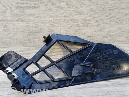 ФОТО Кронштейн бампера переднего правый для Mercedes-Benz A-klasse Киев