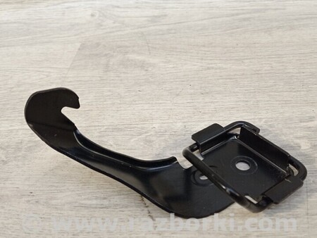 ФОТО Кронштейн дивана правий для Mercedes-Benz A-klasse Киев