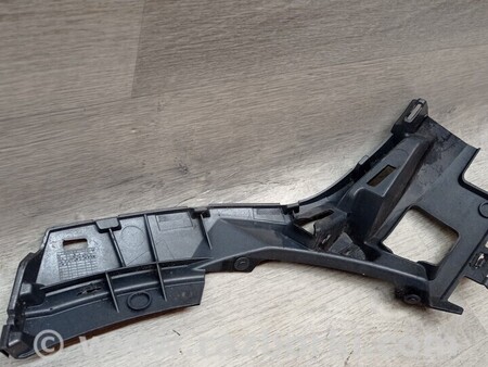 ФОТО Кронштейн кріплення направляюча башмак переднього бампера лівий для Mercedes-Benz A-klasse Киев