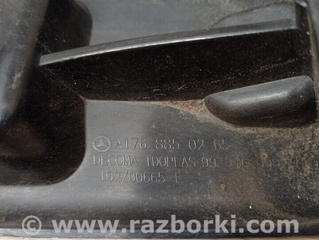 ФОТО Кронштейн кріплення направляюча заднього бампера правий для Mercedes-Benz A-klasse Київ